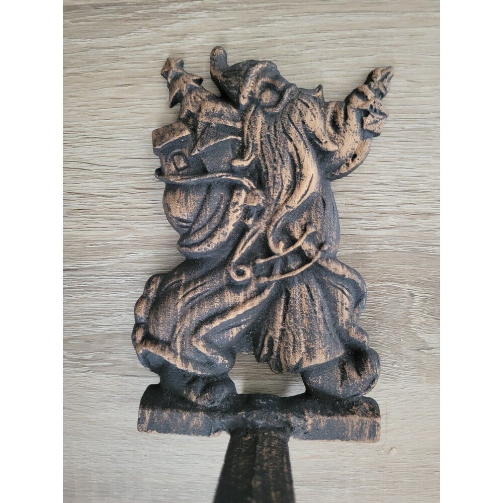 Vintage Old World Santa Cast Iron Christmas Stocking Holder Rustic Decor 2 lbs
